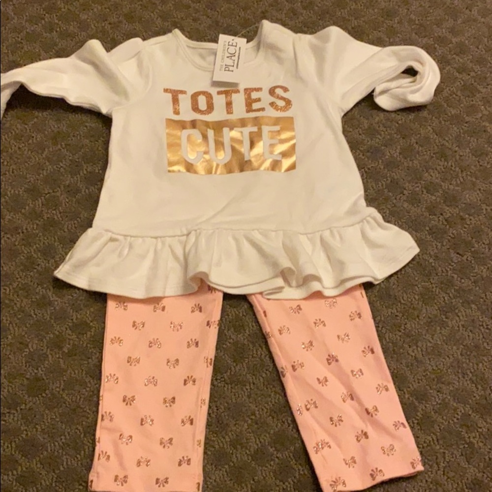 Children’s place NWT 9-12ms Outfit glitter